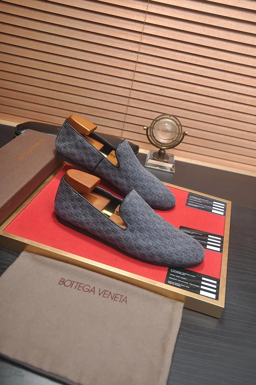 Men's shoes 💰460💶 [Botteg Venetta (BV)] (wallet shoes) exclusive new model official website new model The upper is made of high-quality top calfskin. Delicate feel and flowing luxurious texture. Tailored for refined men to create a noble aura. Delicate and regular Mark hand stitching. Smooth lines. Full sheepskin lining, comfortable to wash sweat. 38-44